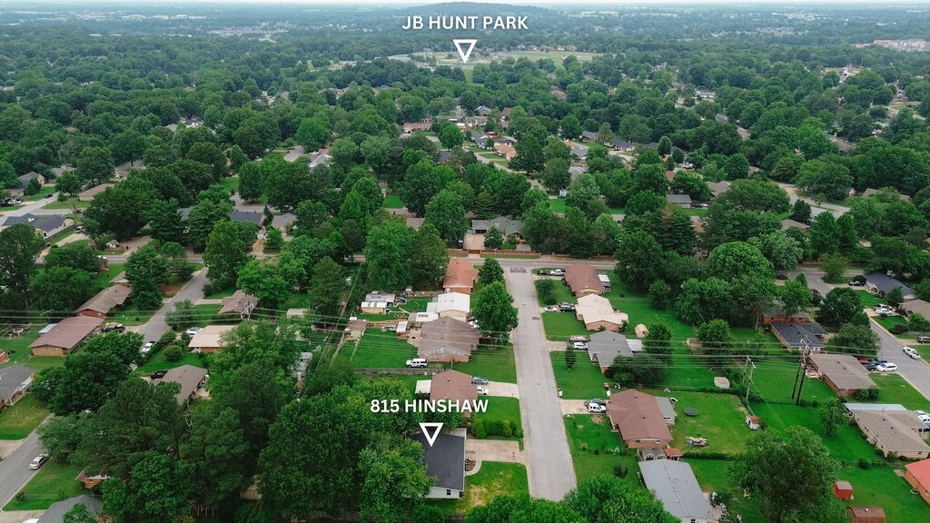 Property Photo: 802 Hinshaw Drive AR 72762