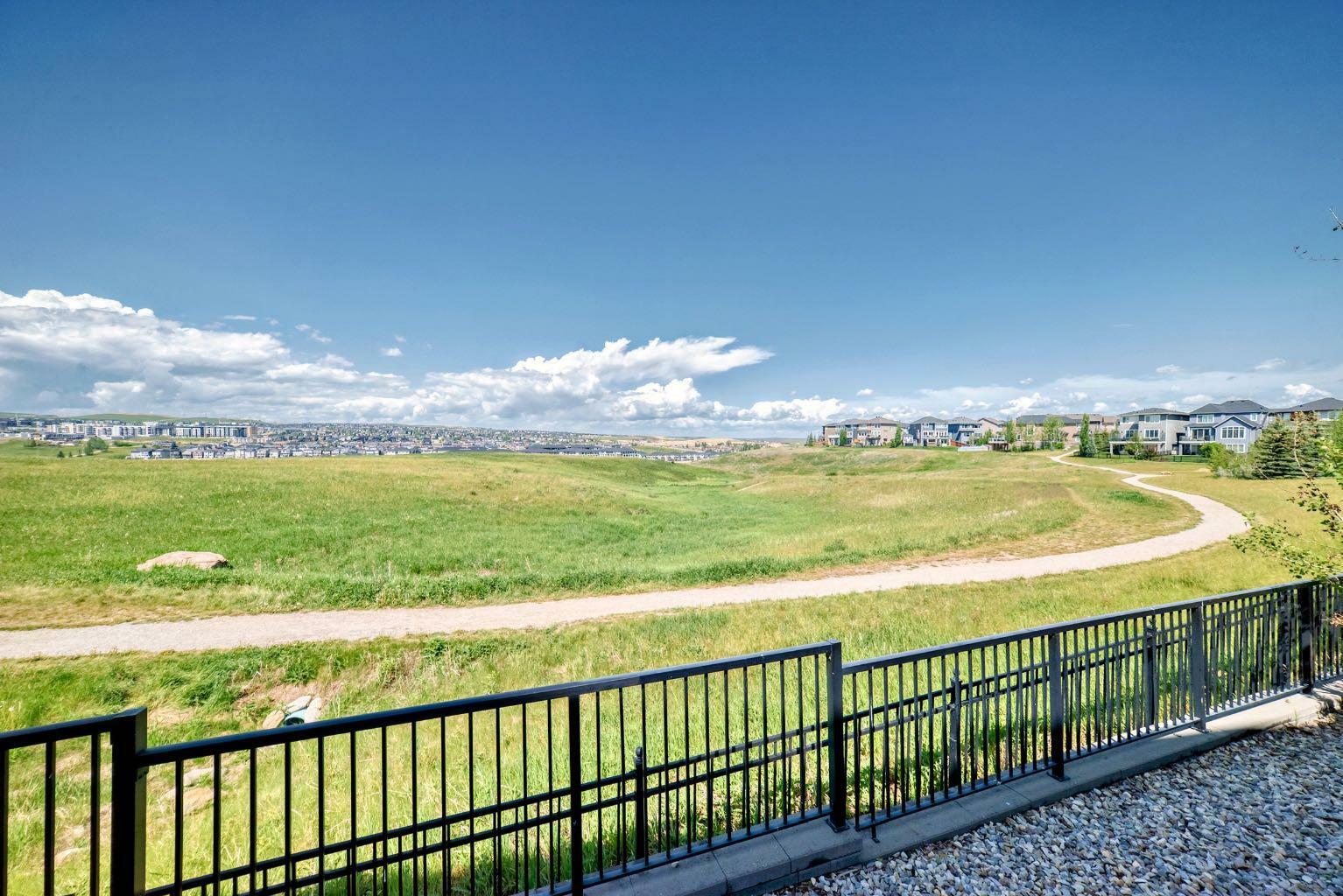 905 Evansridge Park NW  Calgary AB T3P 0N7 photo