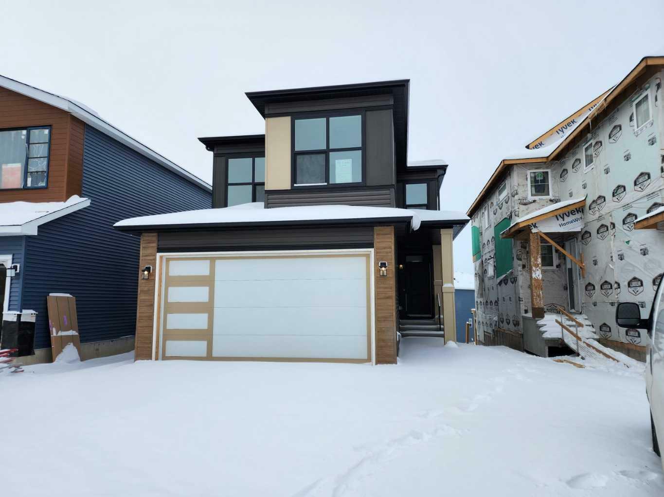 Property Photo: 86 Lucas Place NW AB T3P 2E5