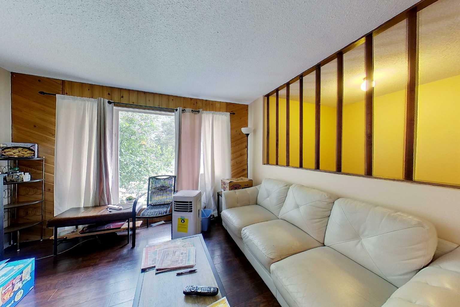 Property Photo: 712 2 Avenue NW AB T0G 2A1