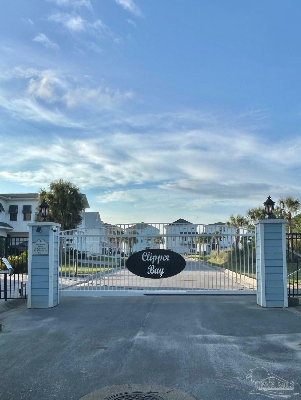 Property Photo: 1677 Stanford Rd FL 32563
