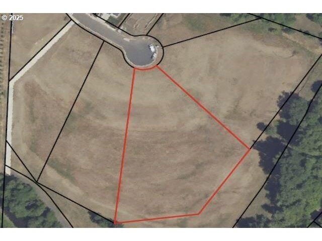 Property Photo:  493 SW Oregon Falls Dr  OR 97338 