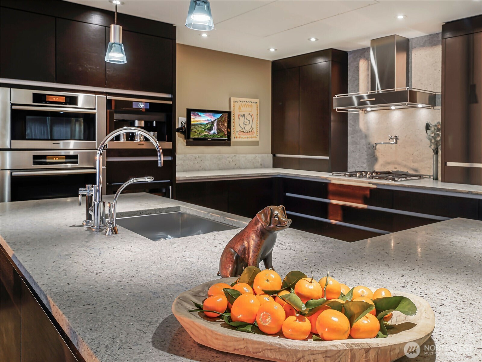 Property Photo: 99 Union Street 1102 WA 98101