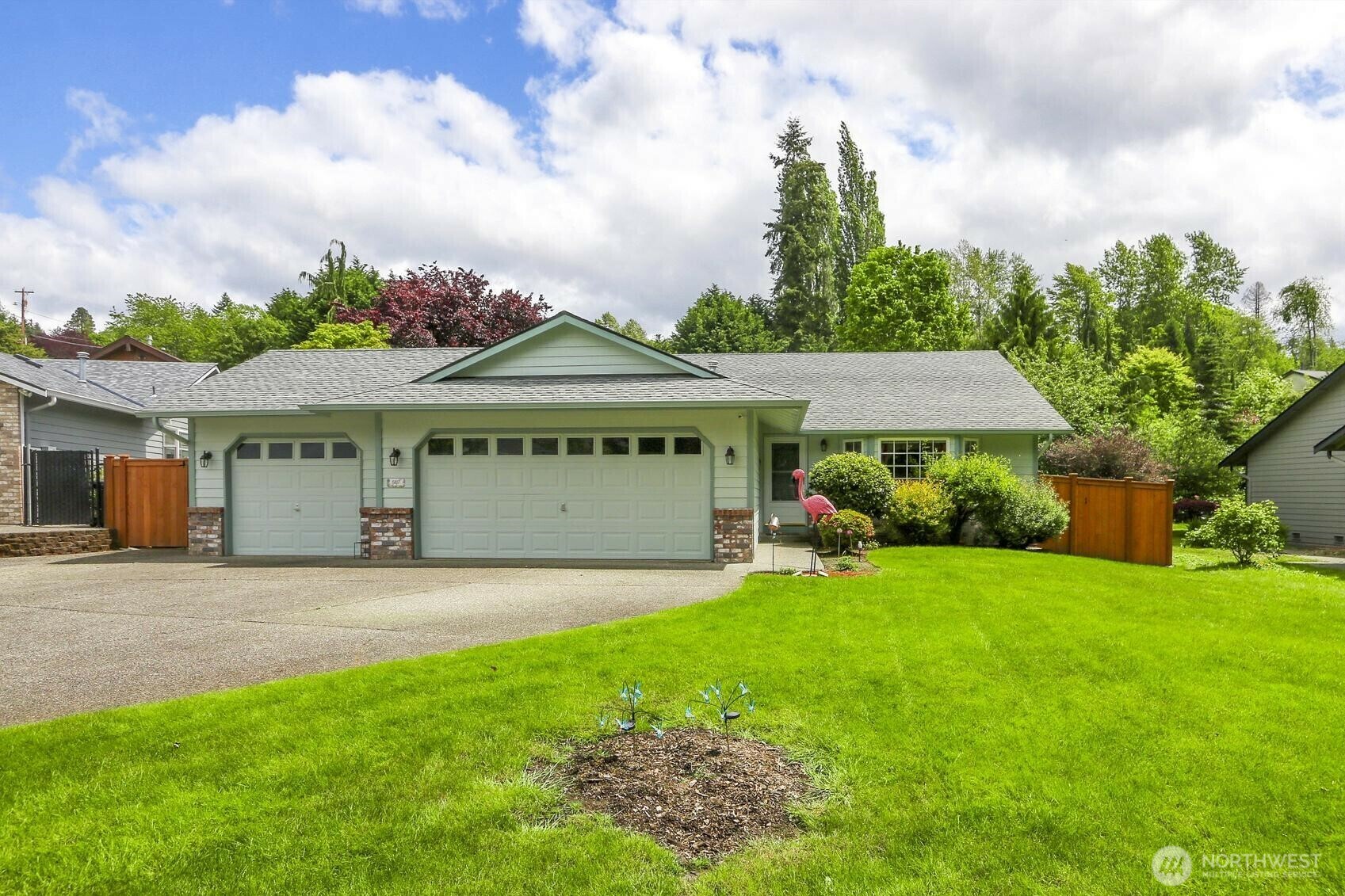 Property Photo: 5107 68th Avenue NE WA 98270