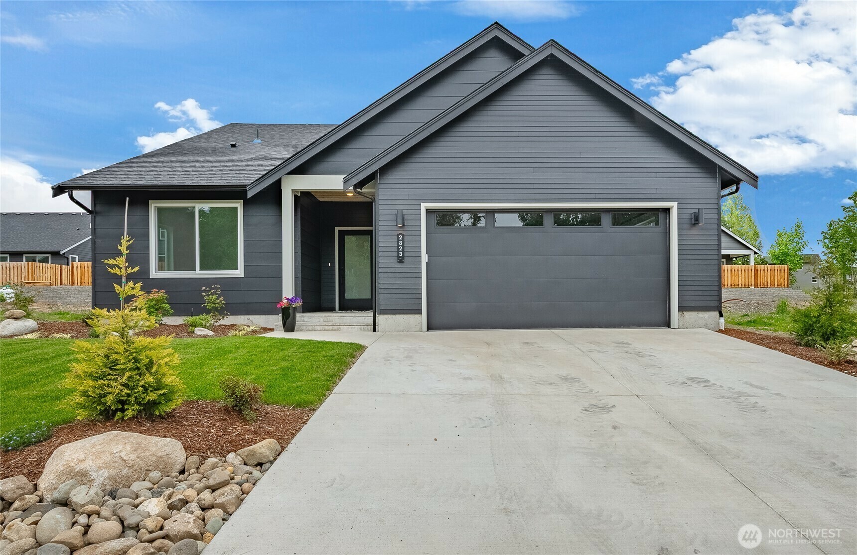 2823  Oleander Lane  Blaine WA 98230 photo