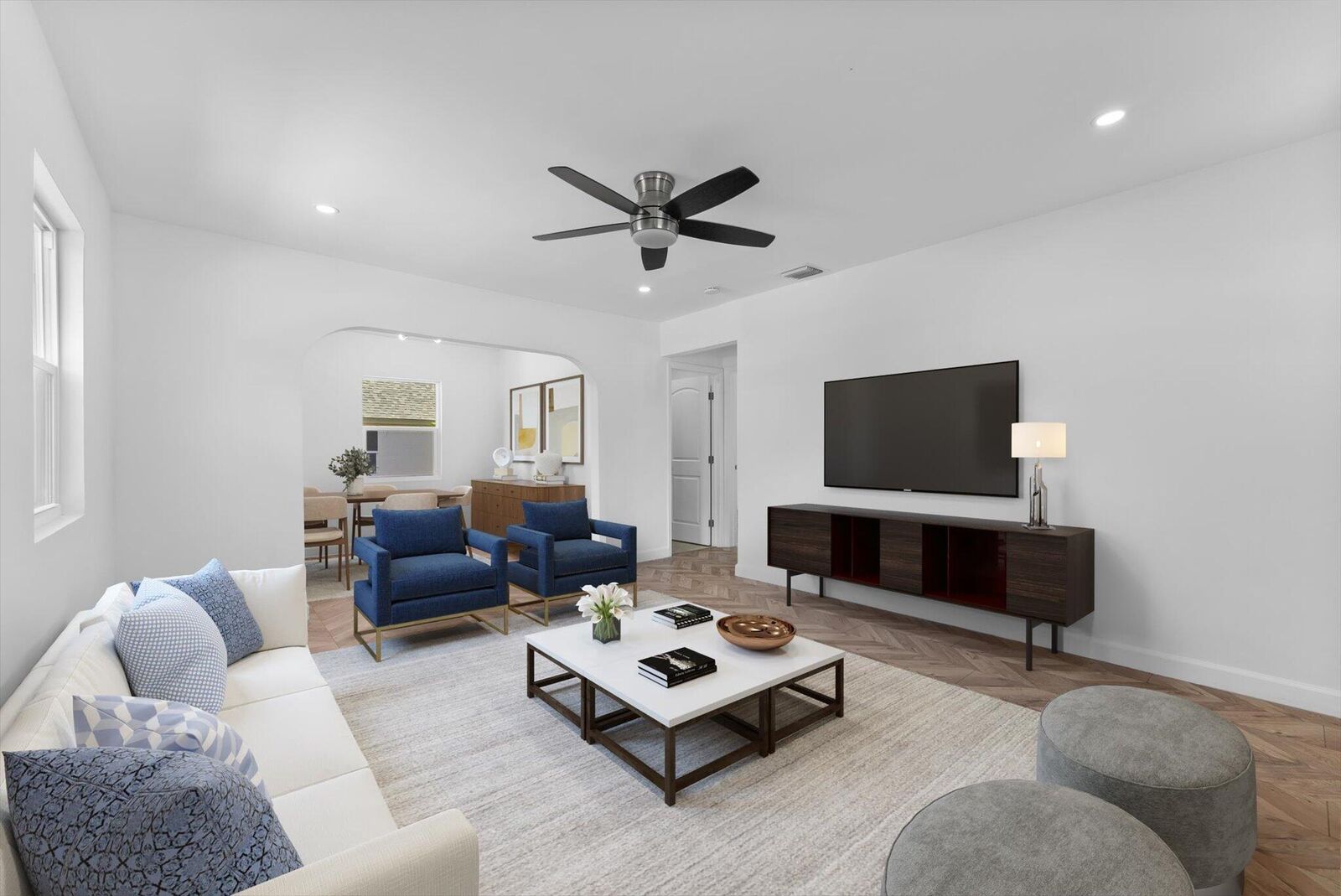 Property Photo: 1420 Lake Avenue FL 33460