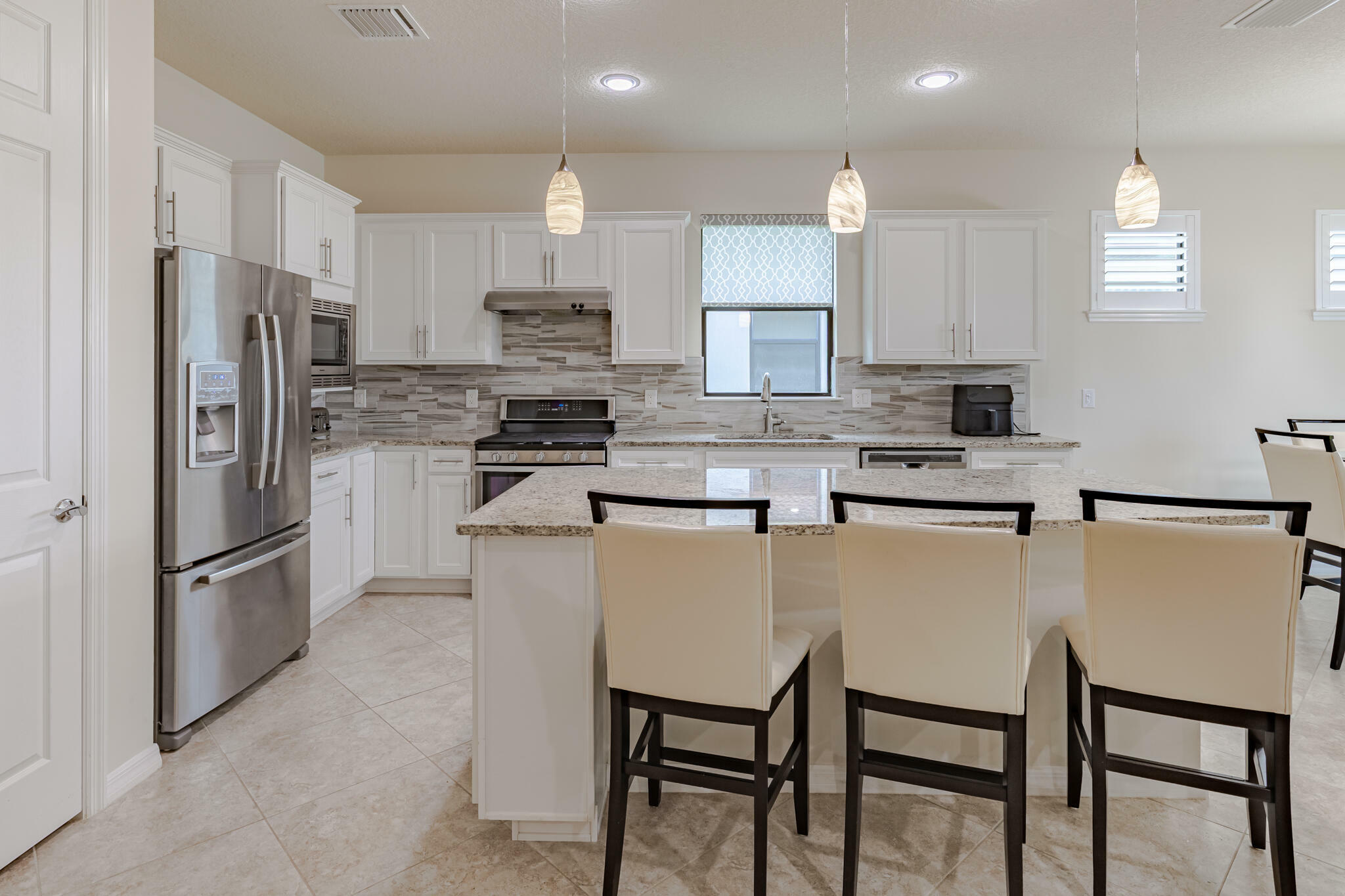 Property Photo: 649 SE Monteiro Drive FL 34984