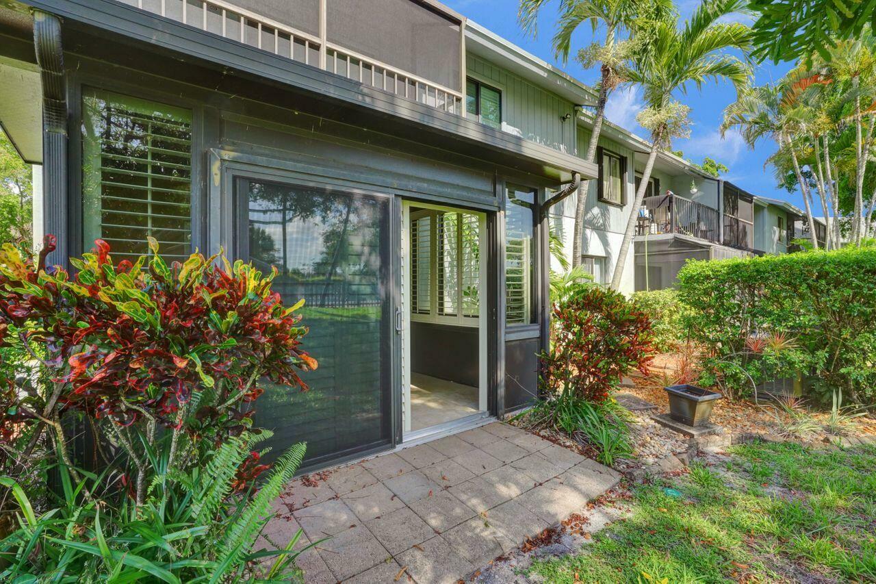 Property Photo: 2335 SW 22nd Avenue 104 FL 33445