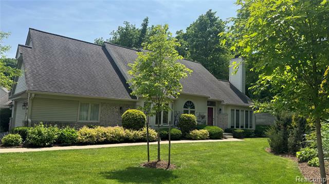 Property Photo: 413 Covington Court 81 MI 48168