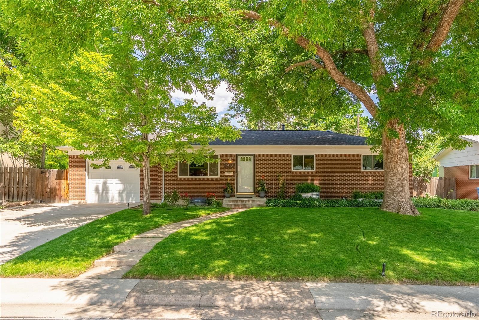 1410 S Ammons Street  Lakewood CO 80232 photo