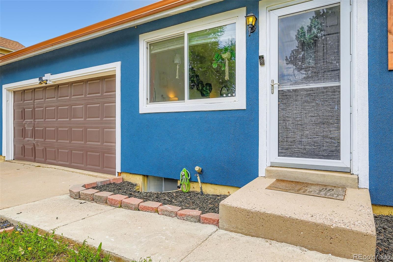 Property Photo: 18662 E Brown Place CO 80013