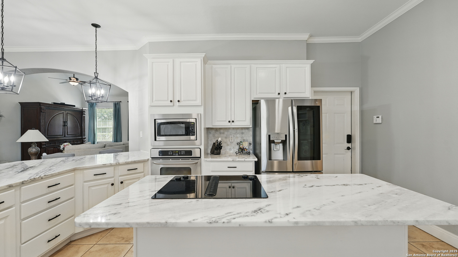 Property Photo:  212 Wentworth  TX 78070 
