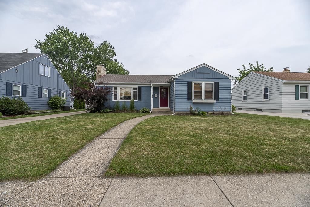 Property Photo:  734 North Ringold Street  WI 53545 