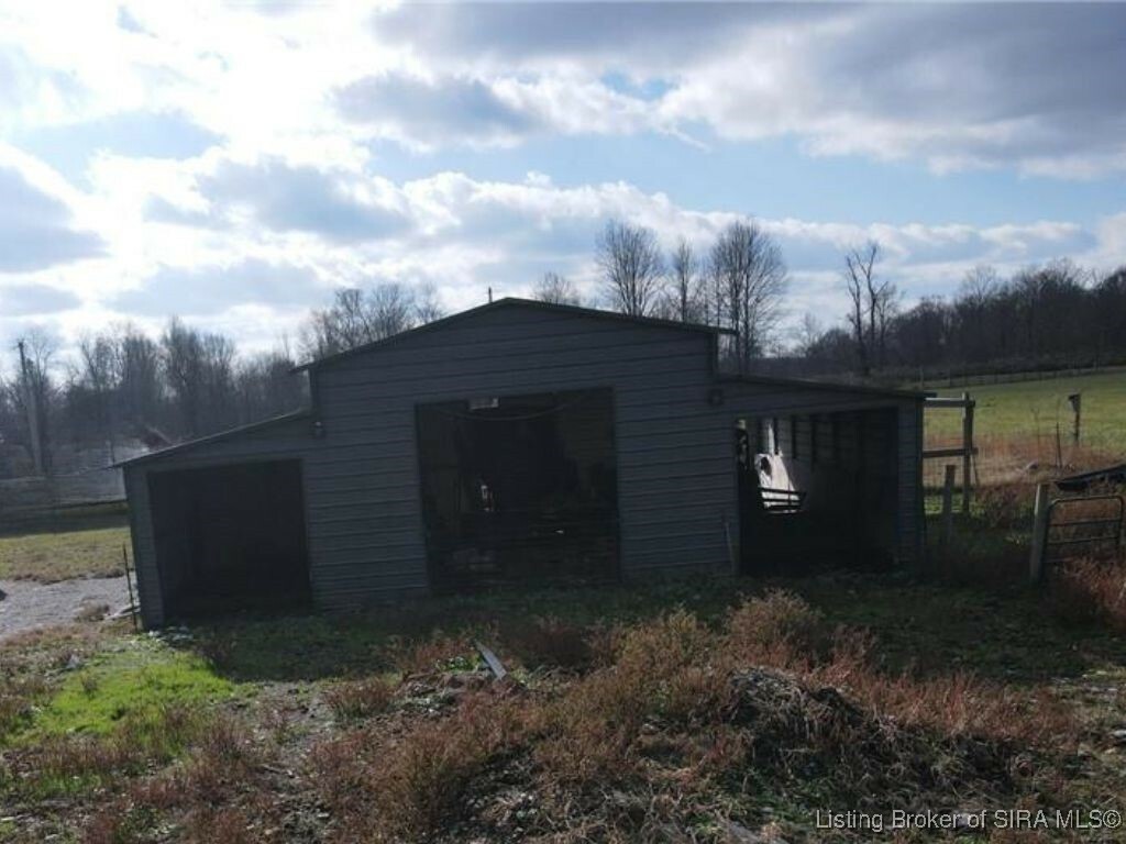 Property Photo: 3609 S Robbins Road IN 47138