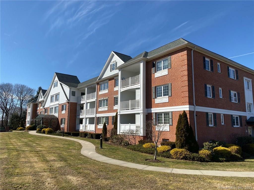 Property Photo:  180 Melba Street 105  CT 06460 