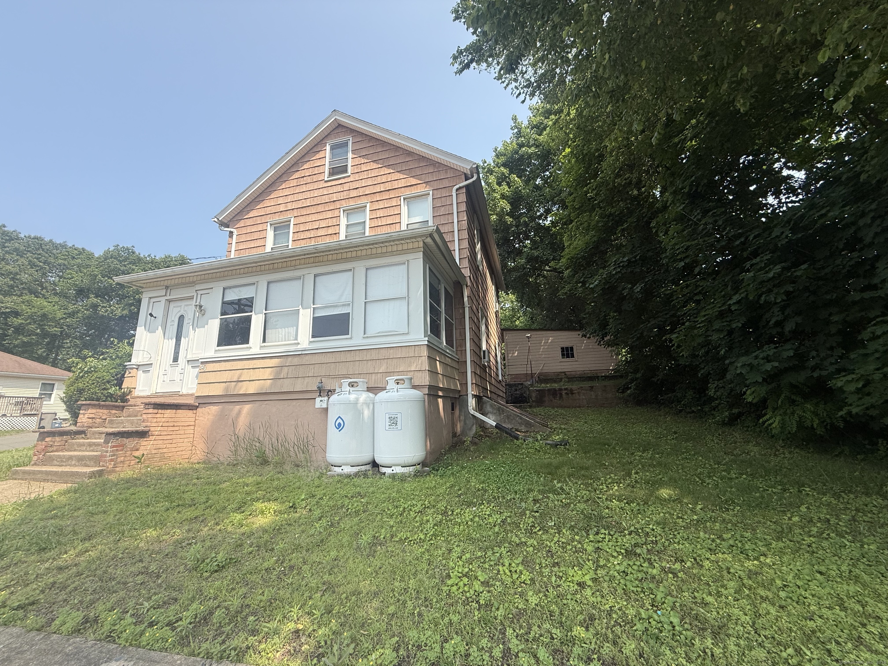 Property Photo: 384 Park Street CT 06010