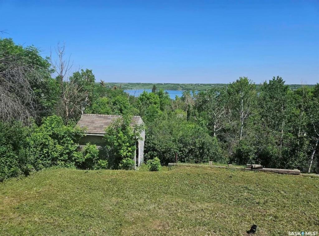 Property Photo:  1506 7th Avenue  SK S0G 4C0 