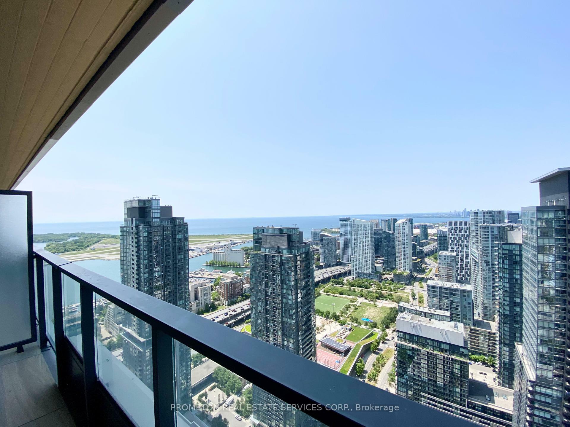 3 Concord Cityplace Way 5001  Toronto ON M5V 0X4 photo