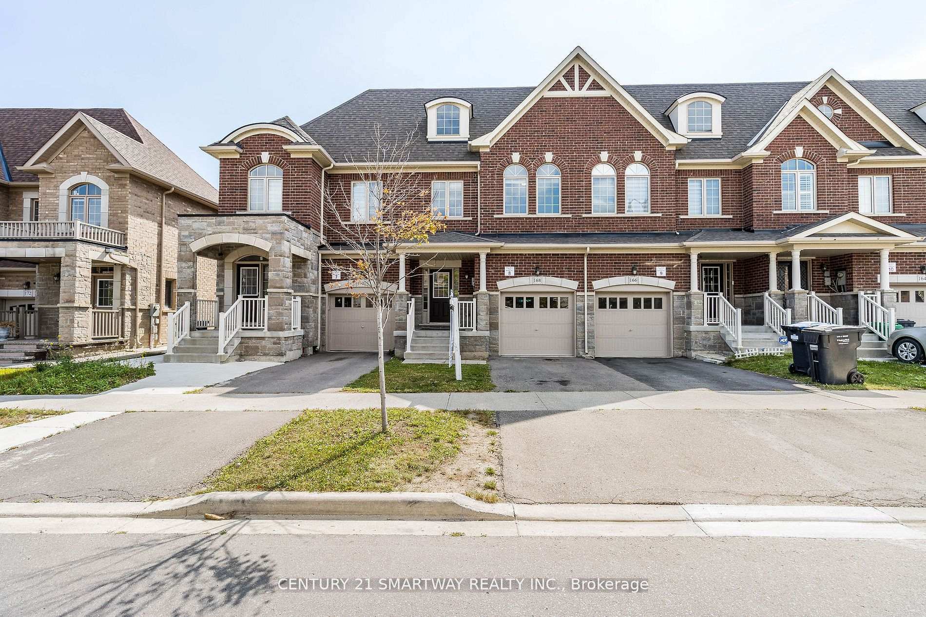 168 Agava Street  Brampton ON L7A 4R9 photo