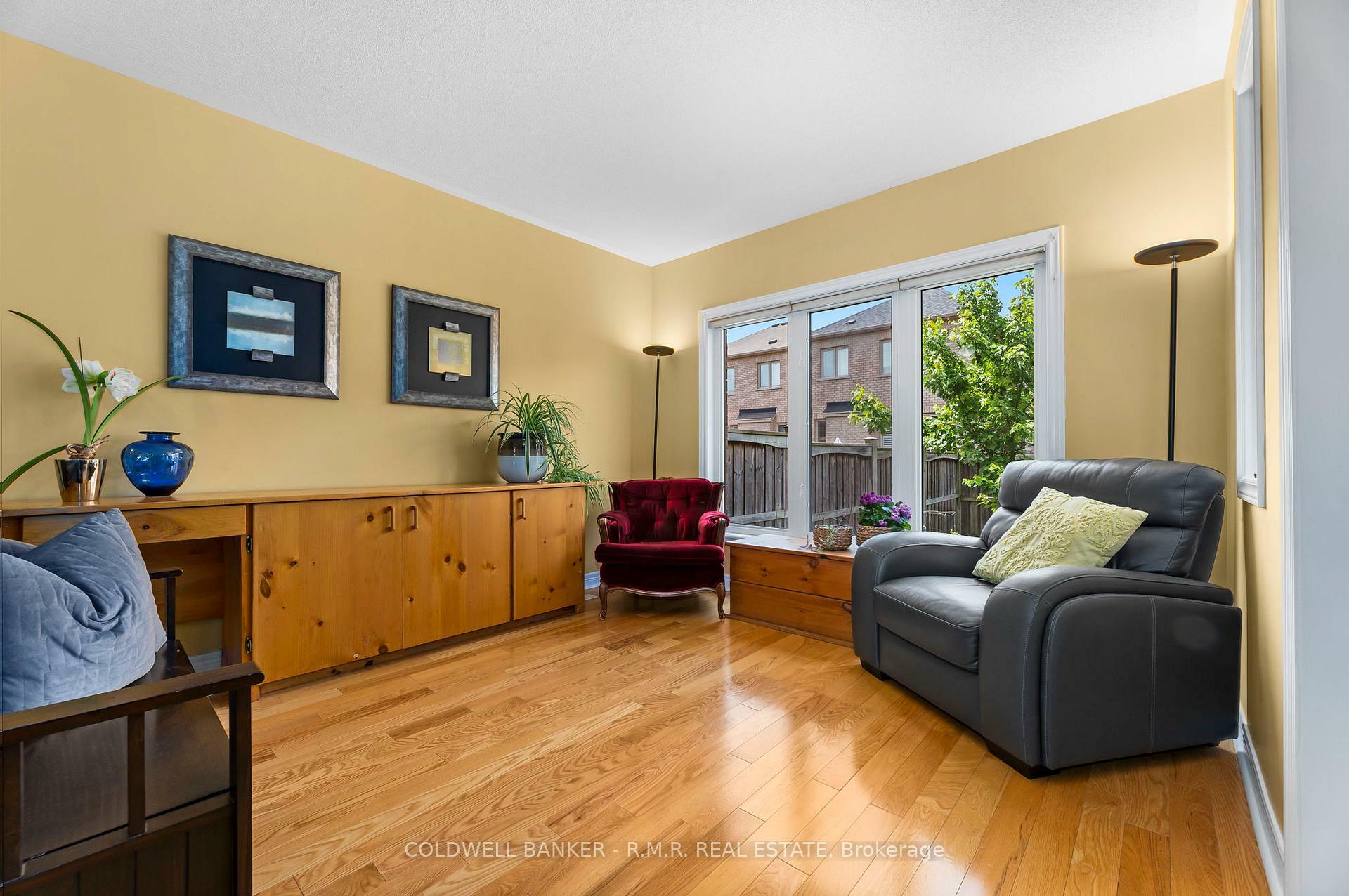 Property Photo: 14 Betula Gate ON L4A 0V2