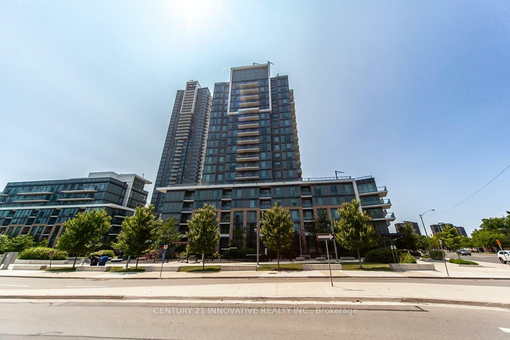Property Photo: 60 Ann O'Reilly Road 968 ON M2J 0C8