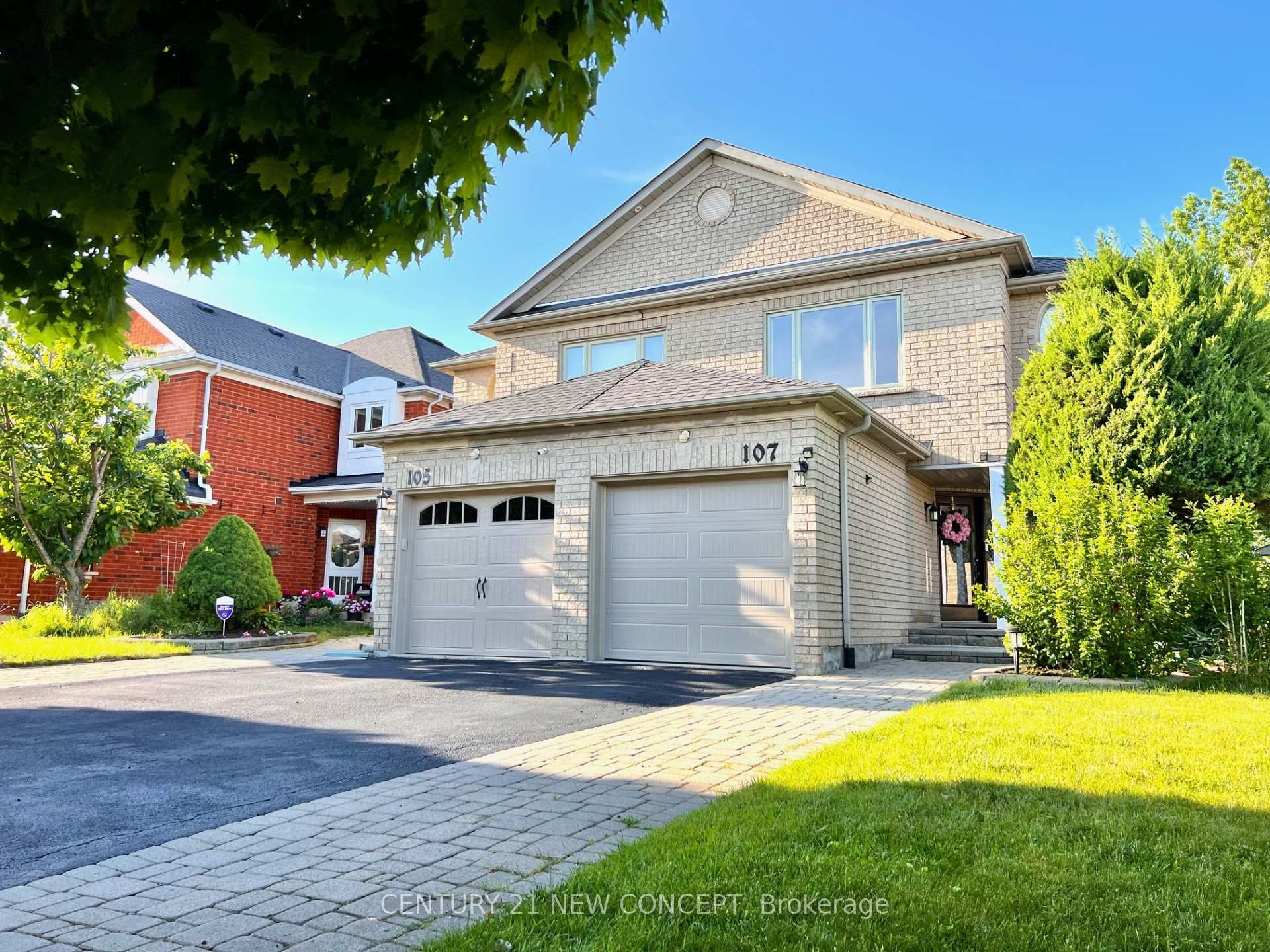 107 Primeau Drive  Aurora ON L4G 6Z6 photo