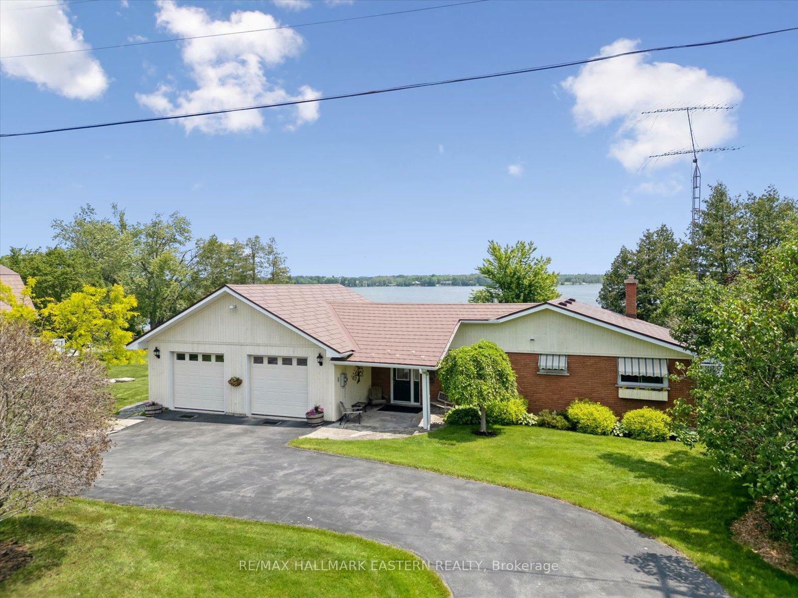 Property Photo: 1105 Connaught Drive ON K0L 1T0