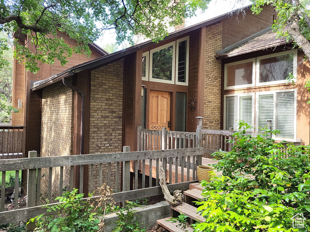Property Photo: 24 Lone Hollow Dr 24 UT 84092