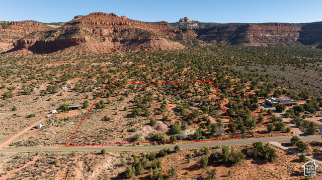 Property Photo: 4655 E Red Cliffs Dr UT 84741