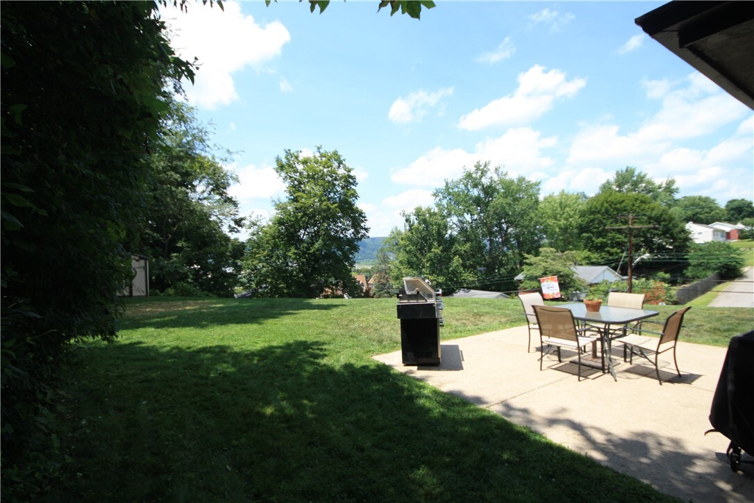 Property Photo: 534 Ehman Ave PA 15005