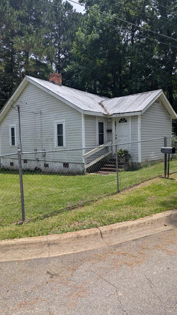 Property Photo: 117 6th Street GA 39828