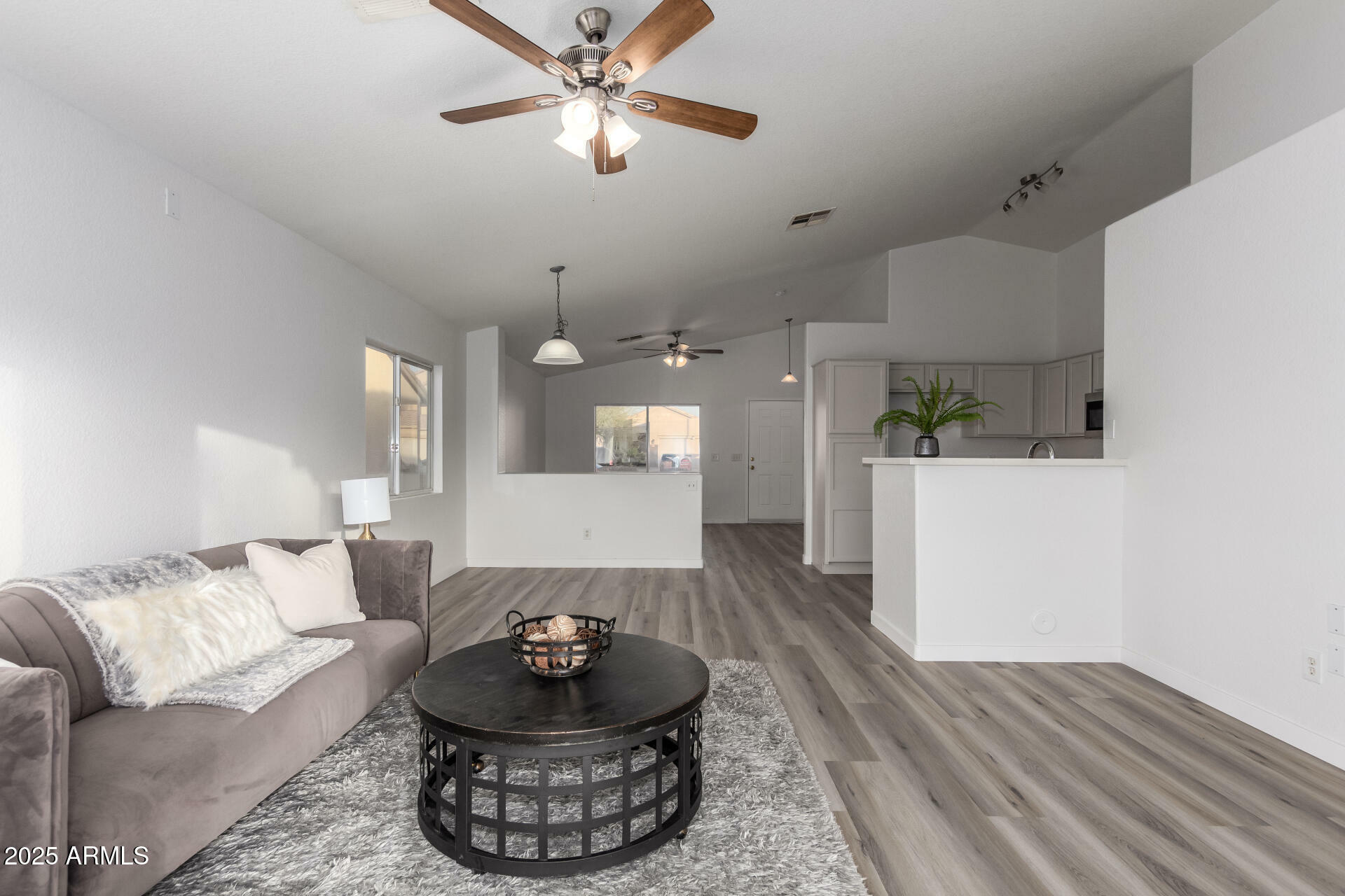Property Photo: 1952 N 103rd Drive AZ 85392