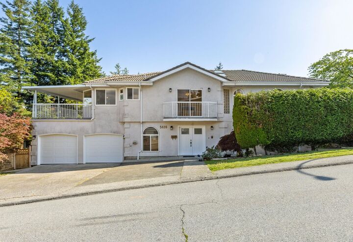 Photo de la propriété: 5616 Pandora Street BC V5B 4Y6