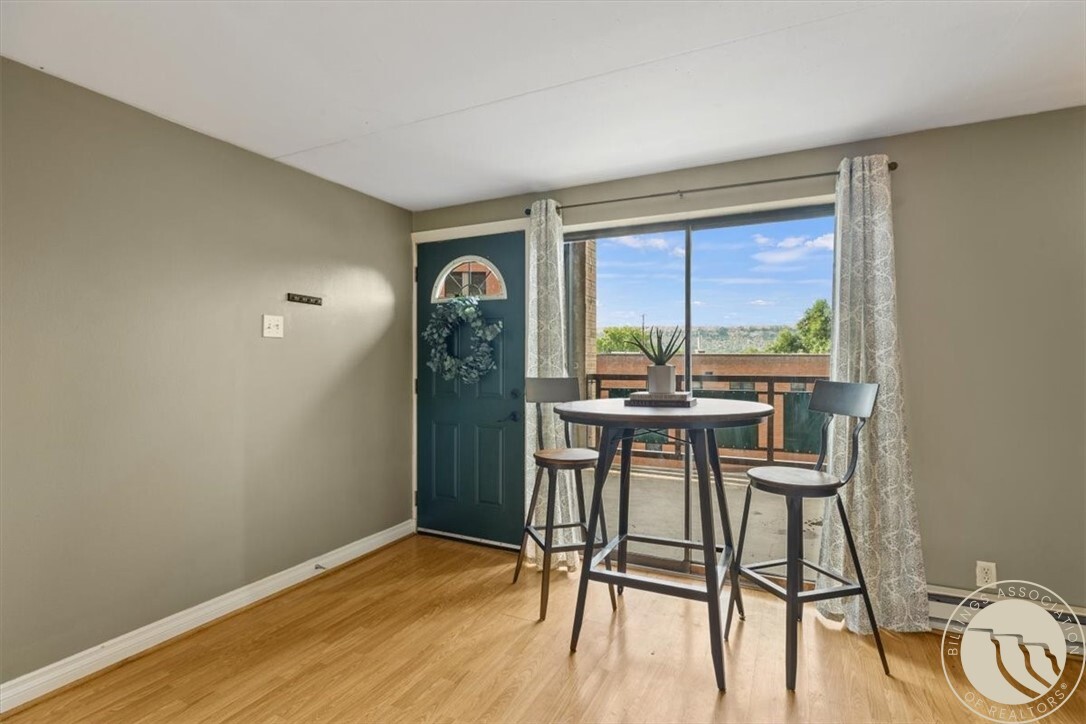 Property Photo: 300 N 25th St #206 (B6) MT 59101