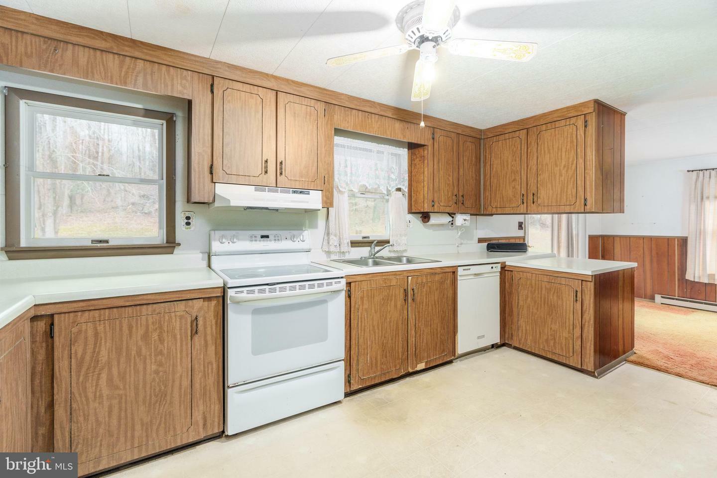 Property Photo:  320 Vanders Lane  MD 21901 