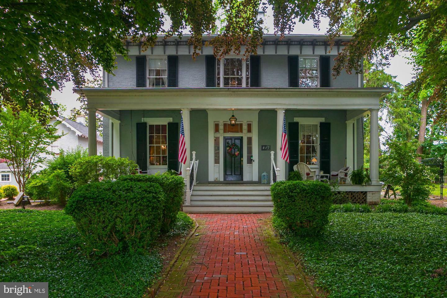 Property Photo: 417 E Washington Street WV 25414