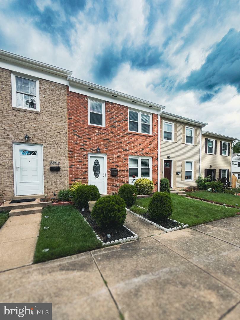 Property Photo: 2860 Beechtree Lane VA 22191