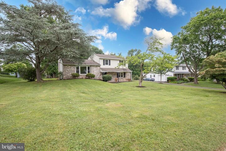 123 Lehigh Drive  Richboro PA 18954 photo