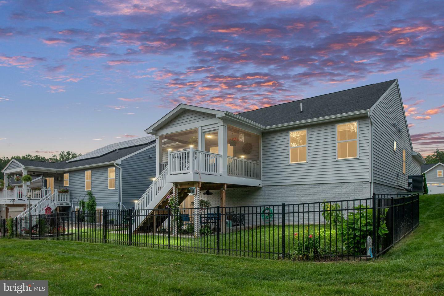 Property Photo: 7424 Brentford Terrace VA 22407
