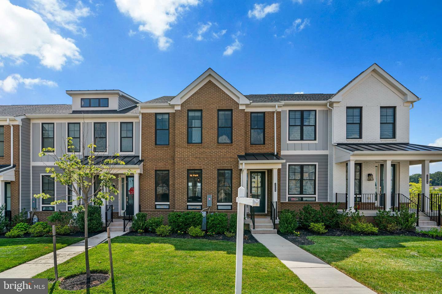Property Photo: 3006 Mount Villa Parkway MD 21042