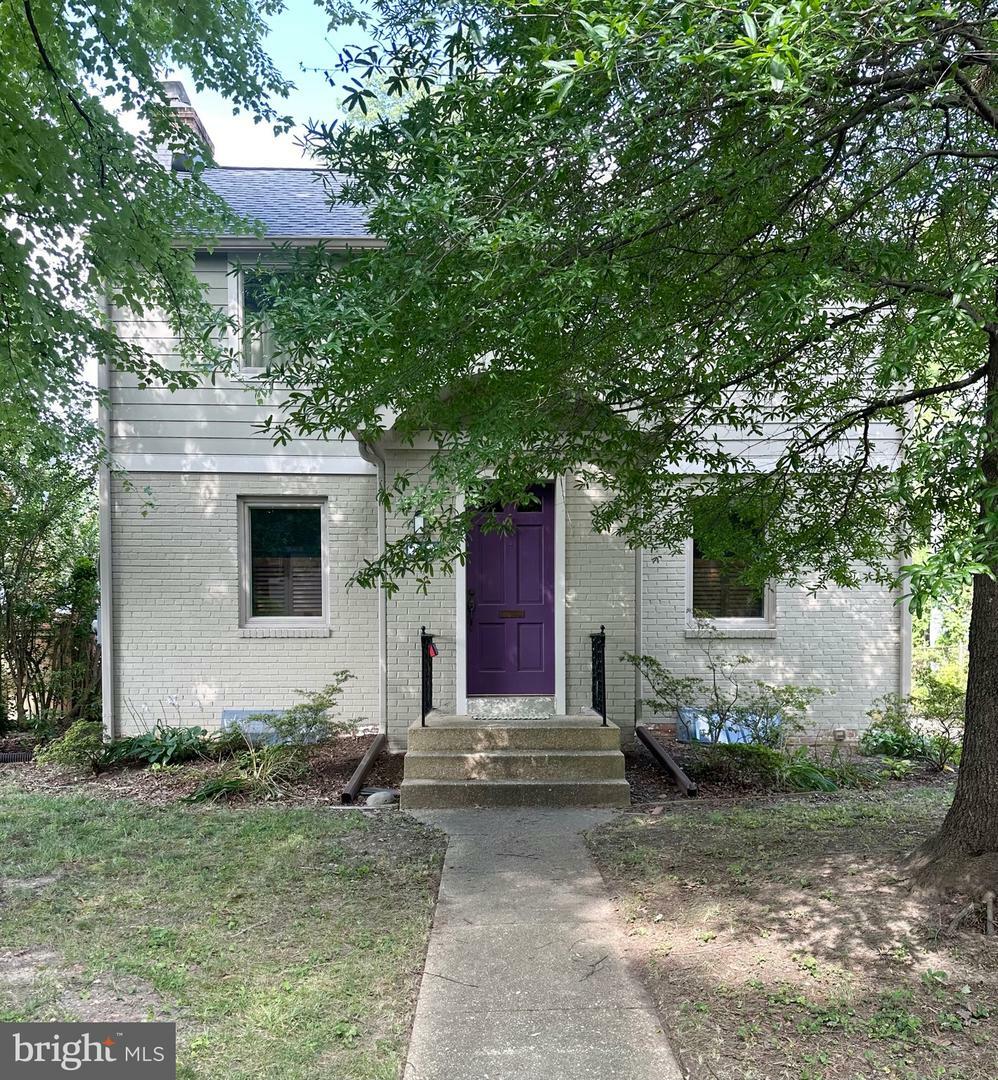 Property Photo:  2508 Davis Avenue  VA 22302 