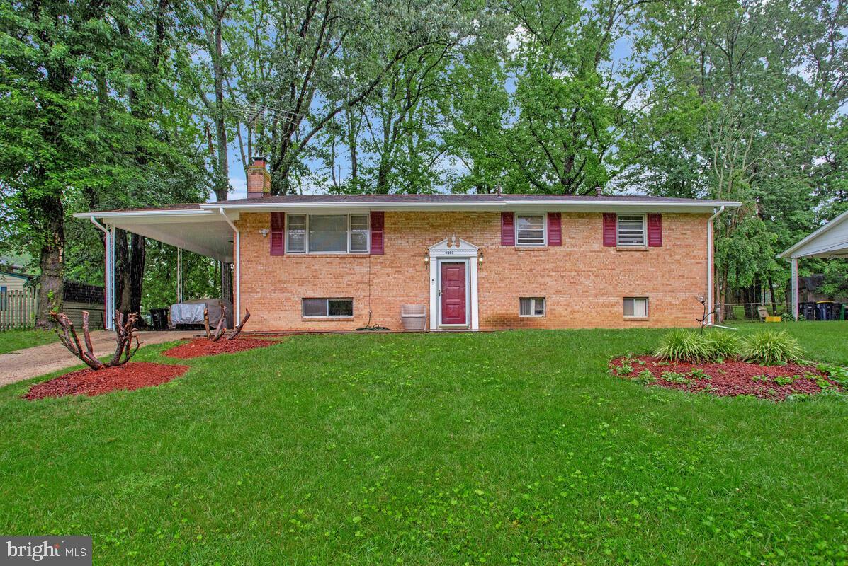 Property Photo: 9803 Luke Court MD 20772
