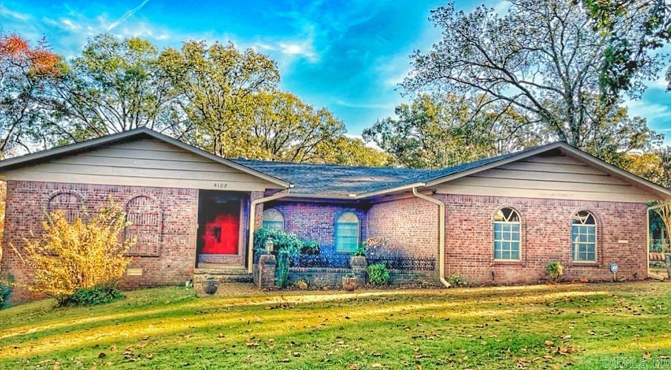 Property Photo: 4108 Royal Oak Drive AR 72116