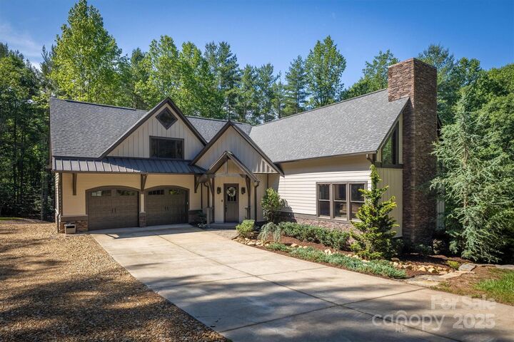 Property Photo:  2243 Cottage Park Road  NC 28655 