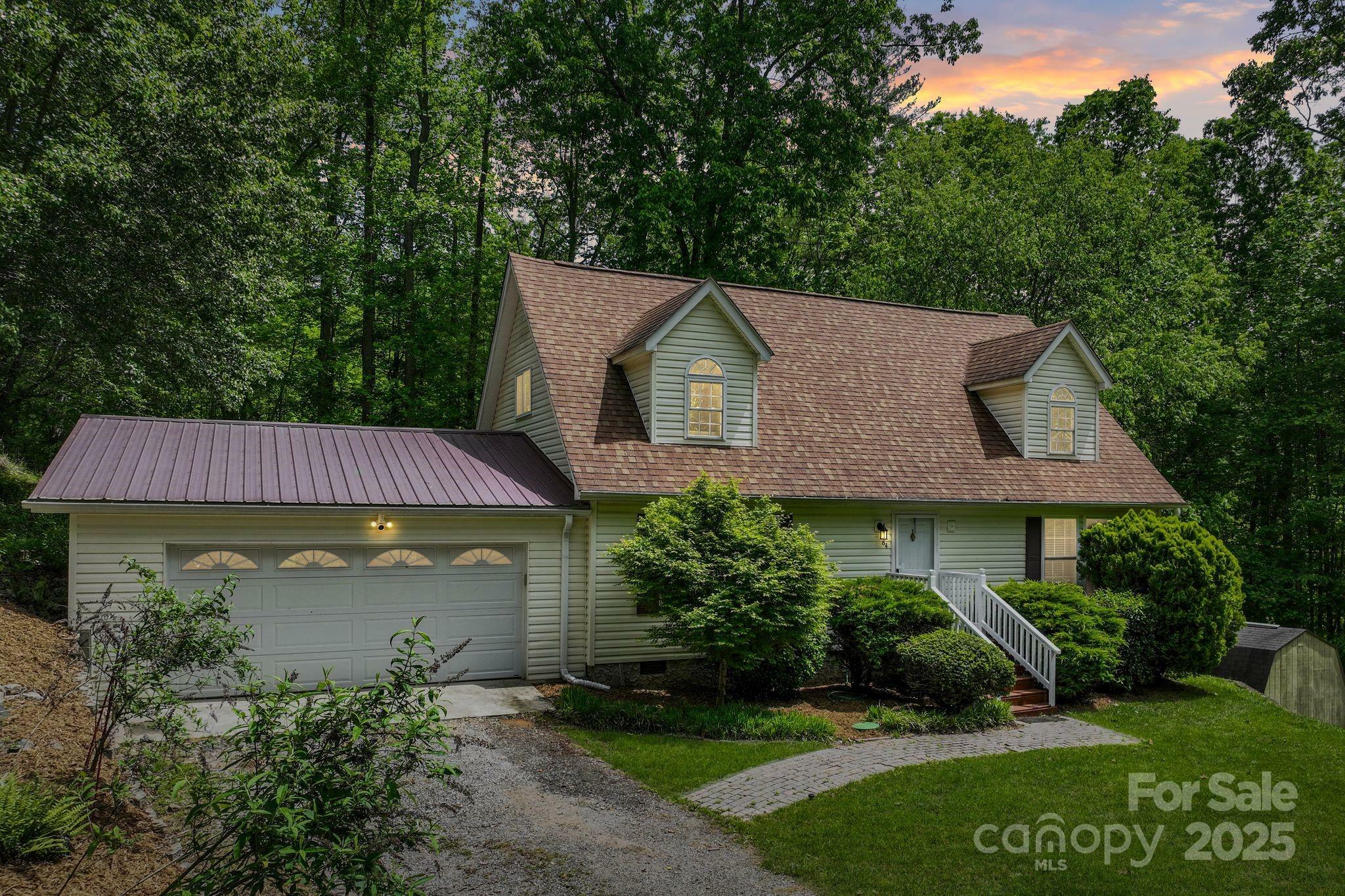 Property Photo: 84 Varnadore Drive NC 28704