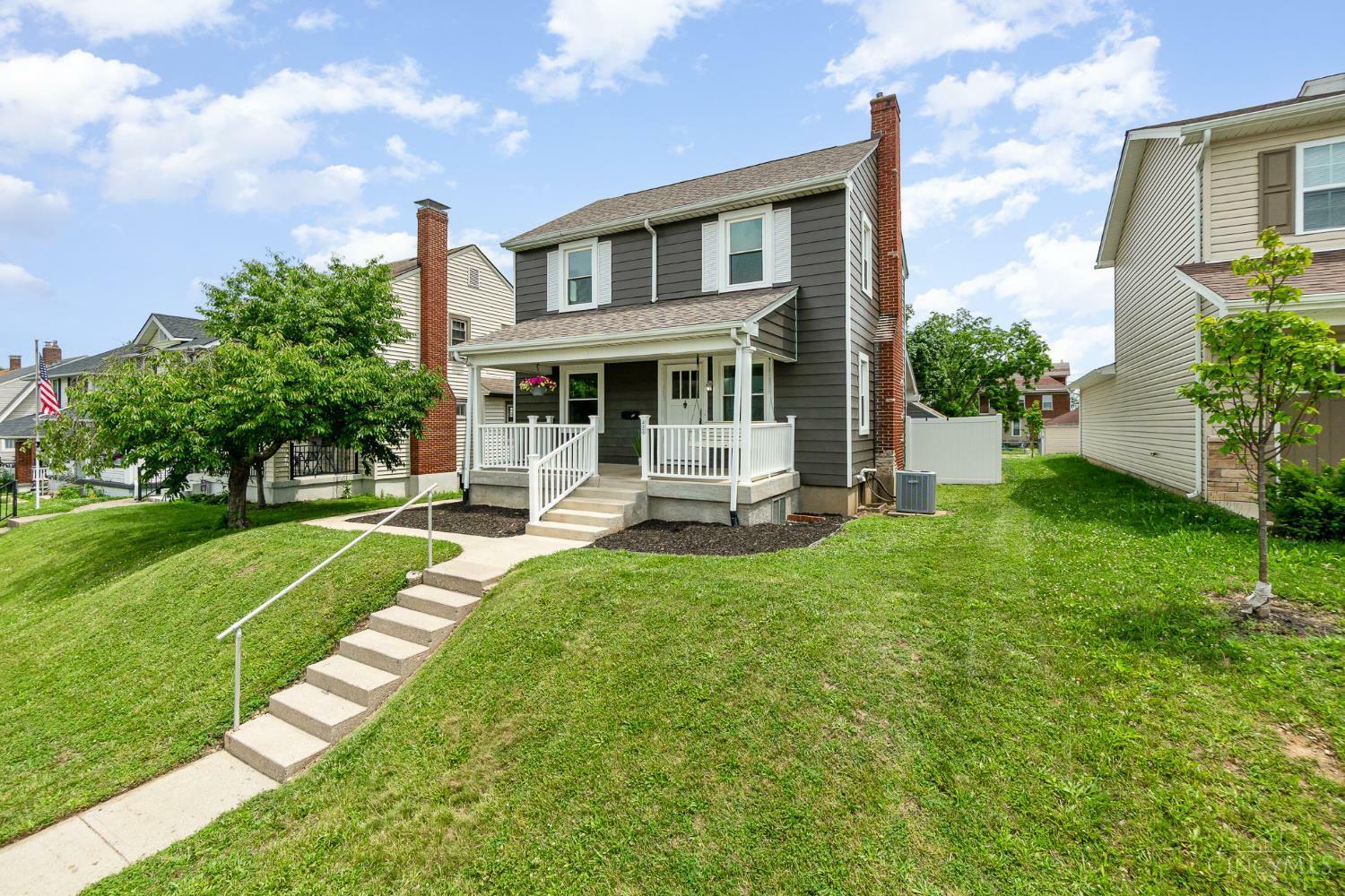 Property Photo: 432 Ridgelawn Avenue OH 45013