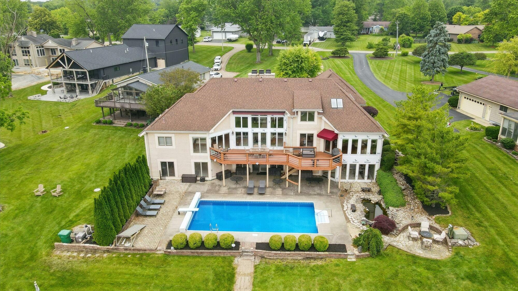 Property Photo: 2085 Chickasaw Drive OH 43140