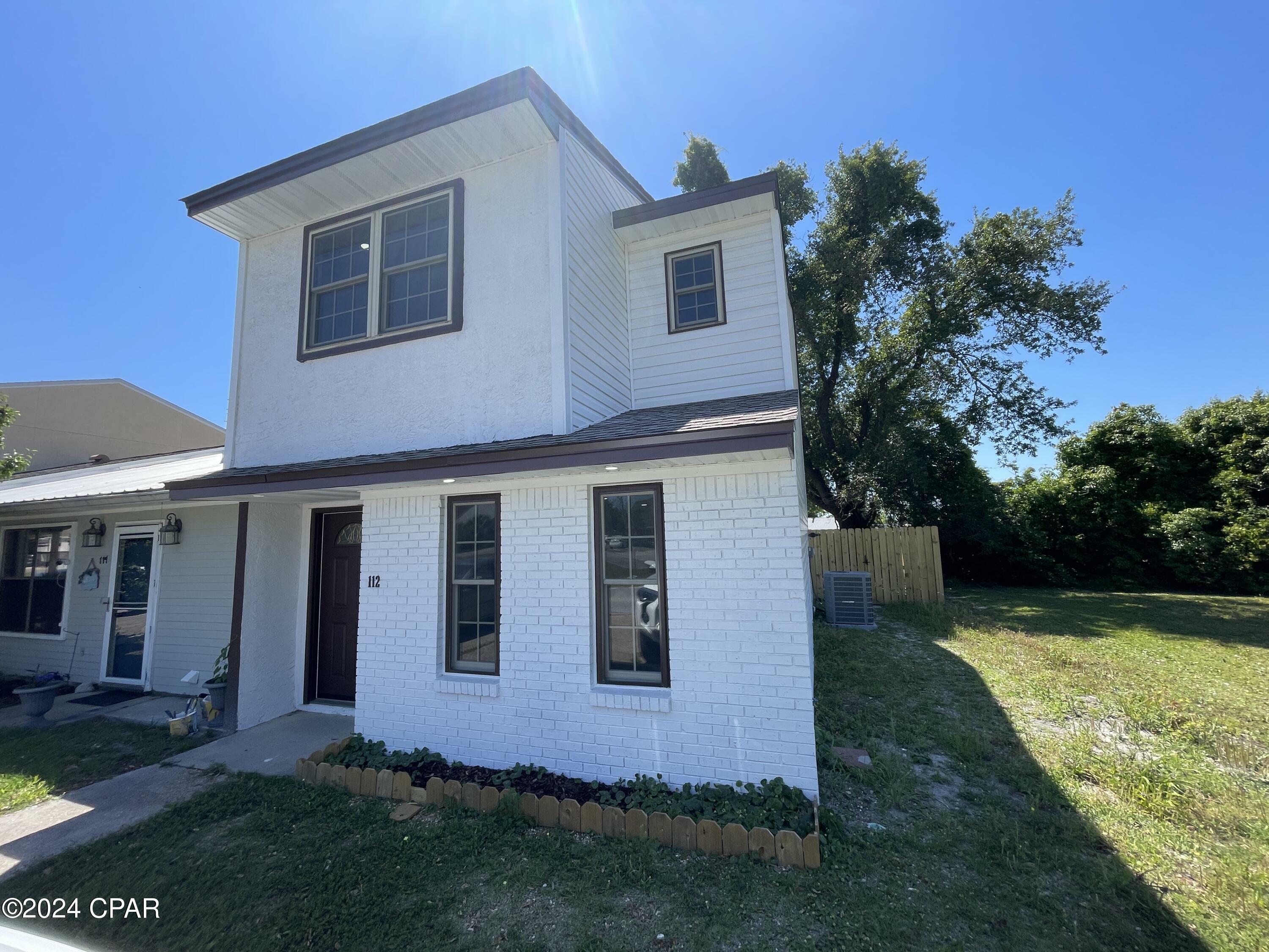 Property Photo: 112 Parker Village Circle FL 32404