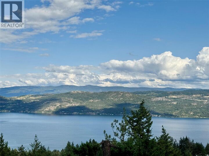 Property Photo: 90 Crown Crescent BC V1H 2C3