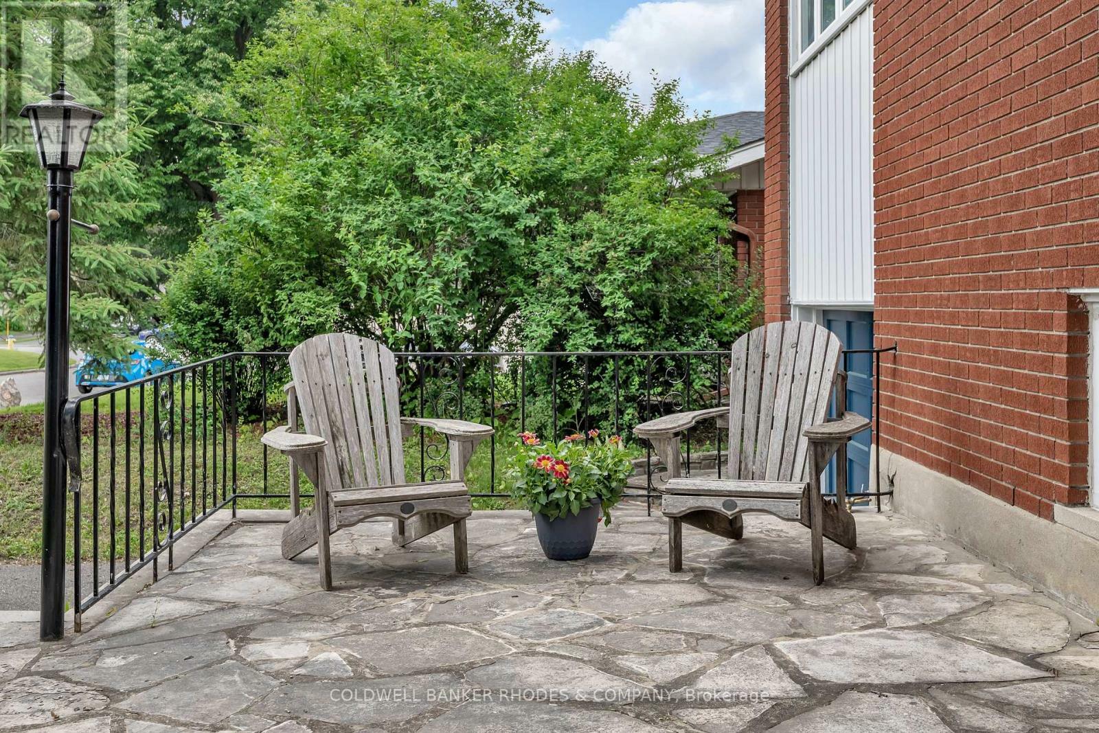 Property Photo: 2687 Basswood Crescent ON K1V 8K2